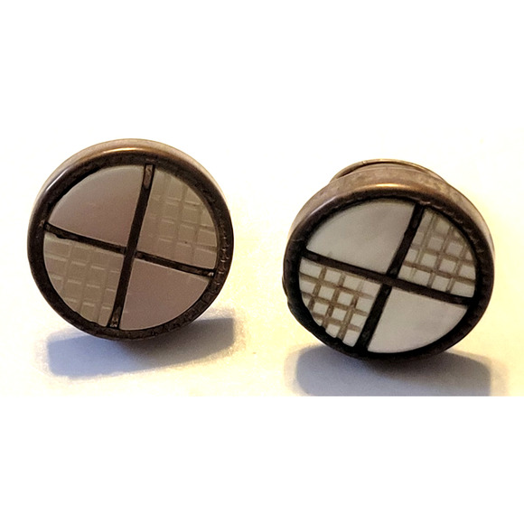 Vtg Est. Pair of Cufflinks Mother of Pearl & Metal Criss Cross Classic Jewelry - Picture 1 of 8